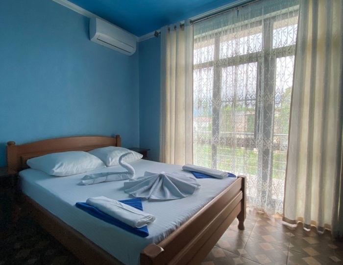 2-местный 1-комнатный номер стандарт с 1 двуспальной кроватью - Отель «Галина» Алахадзы